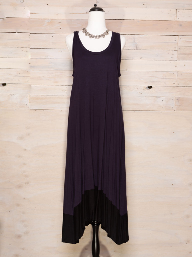 Refine your style with this stretchy sleeveless A line dress. This deep purple bamboo blend fabric drapes deliciously over the body, Colour: Deep Purple / Black