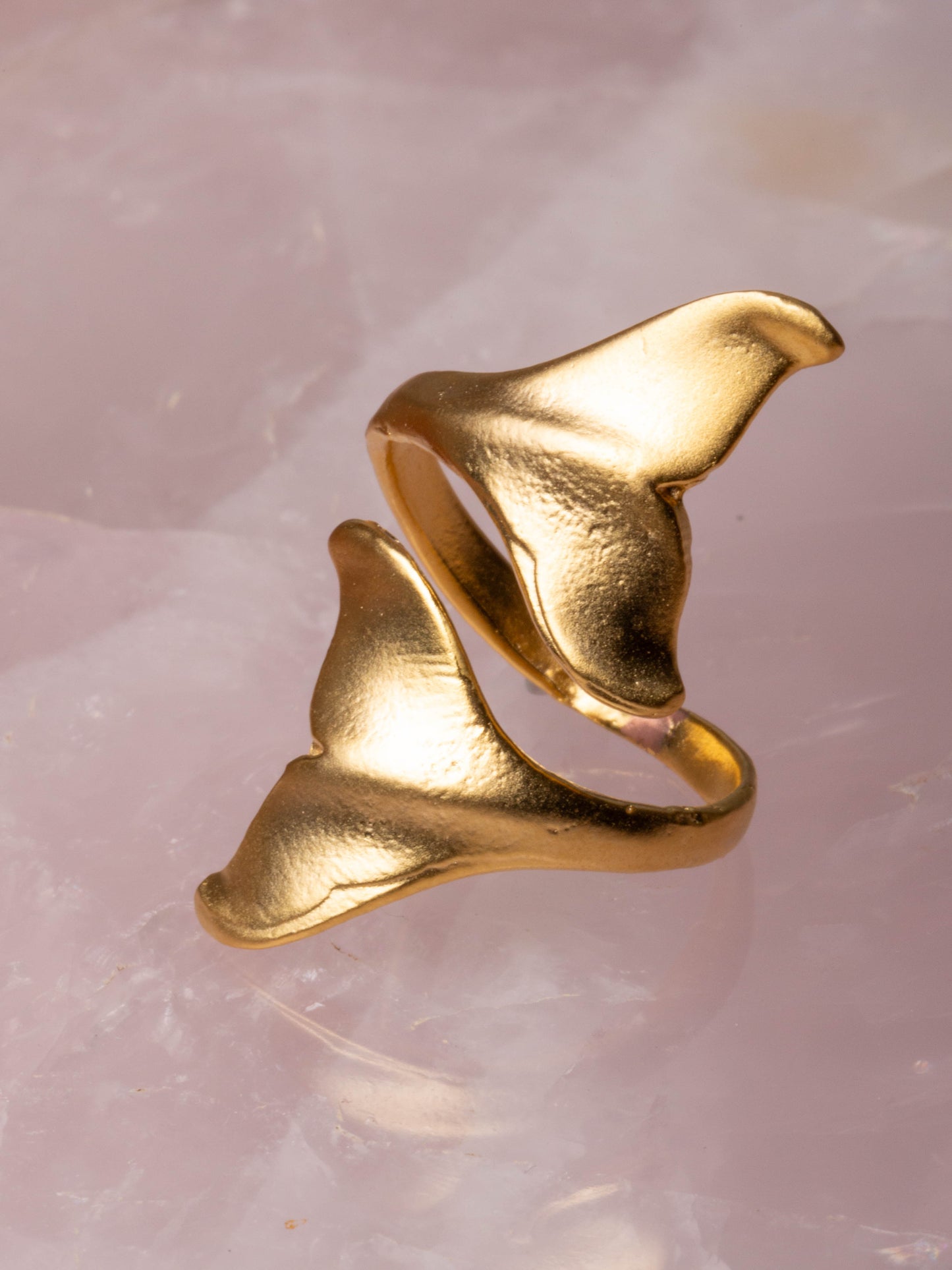 Whale Play Ring Gold