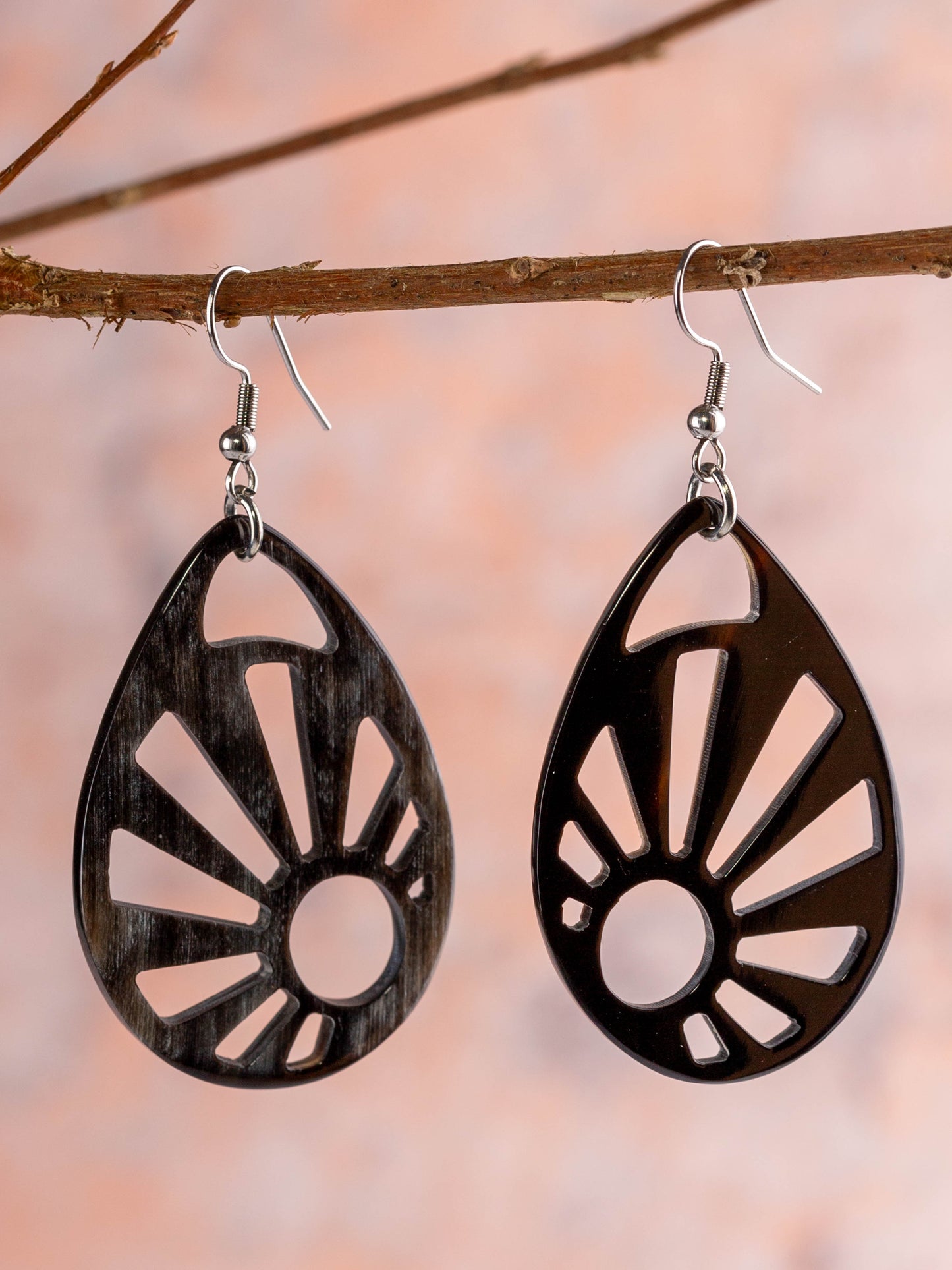 Natural Horn Earring Sun Rays