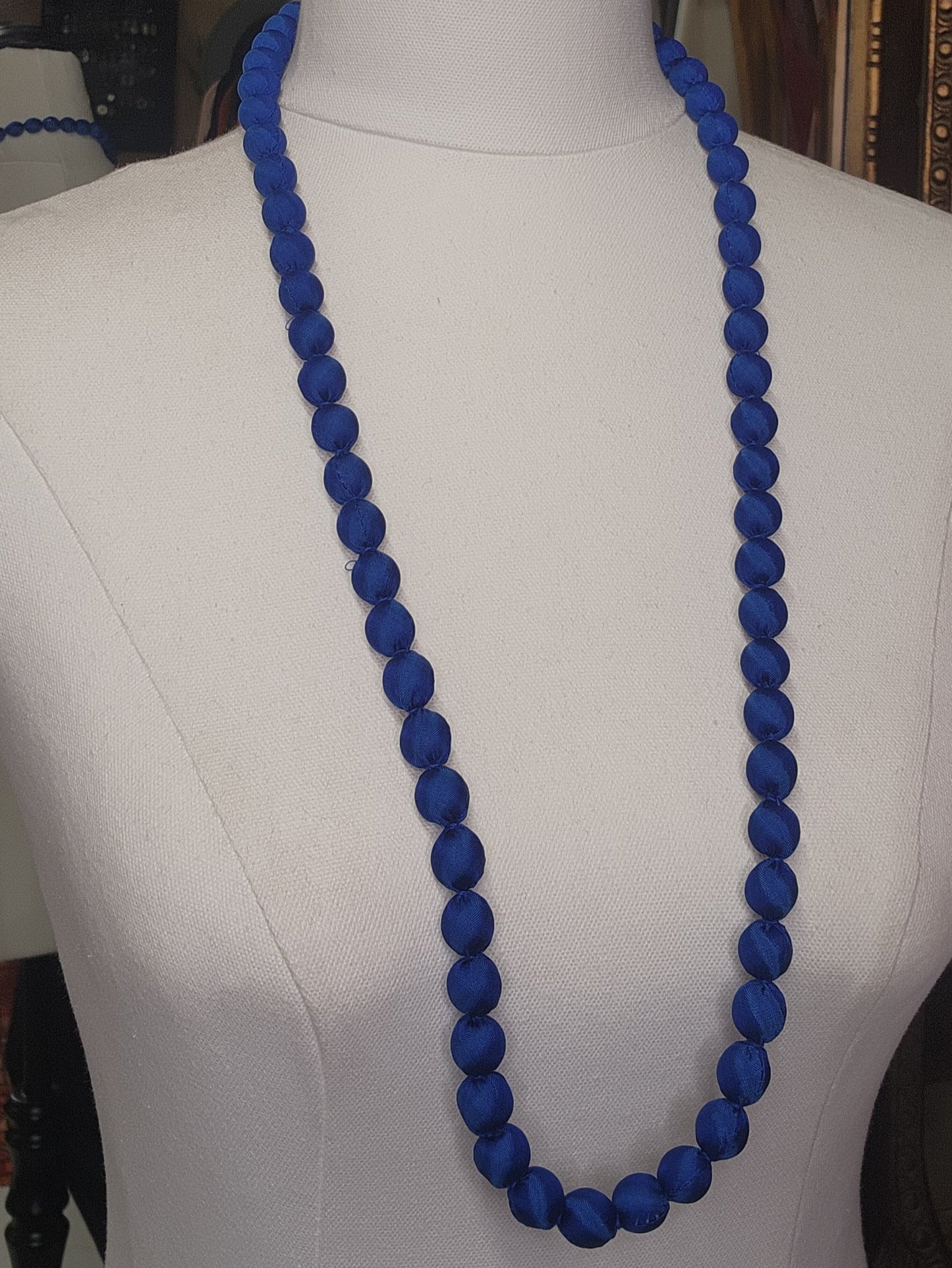 Silk Beads Short