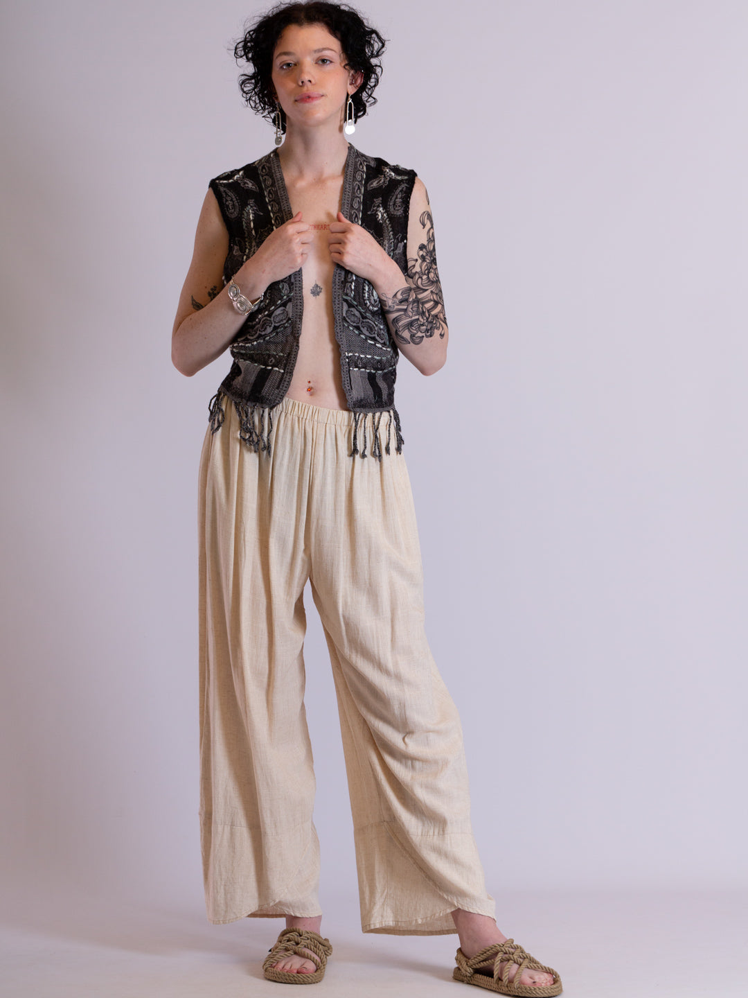 Caravan Vest Wool & Crochet Black