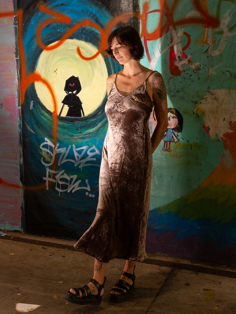 Silk velvet slip in cocoa from the Otomo collection