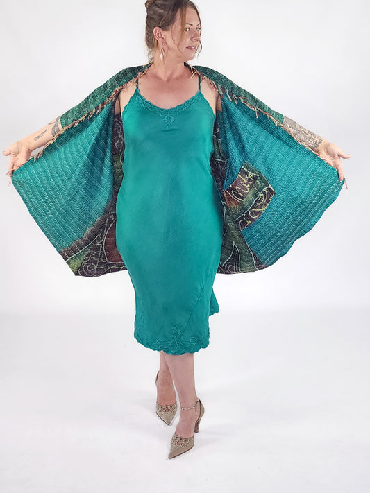 Kimono - silk reversible featuring hand stitching and pockets - oversized - turquoise Nile