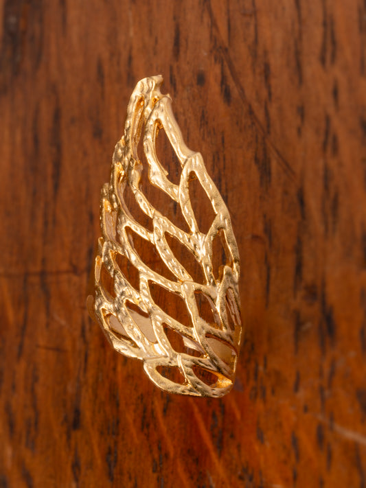 Gold wing-shaped skeleton decorative ring