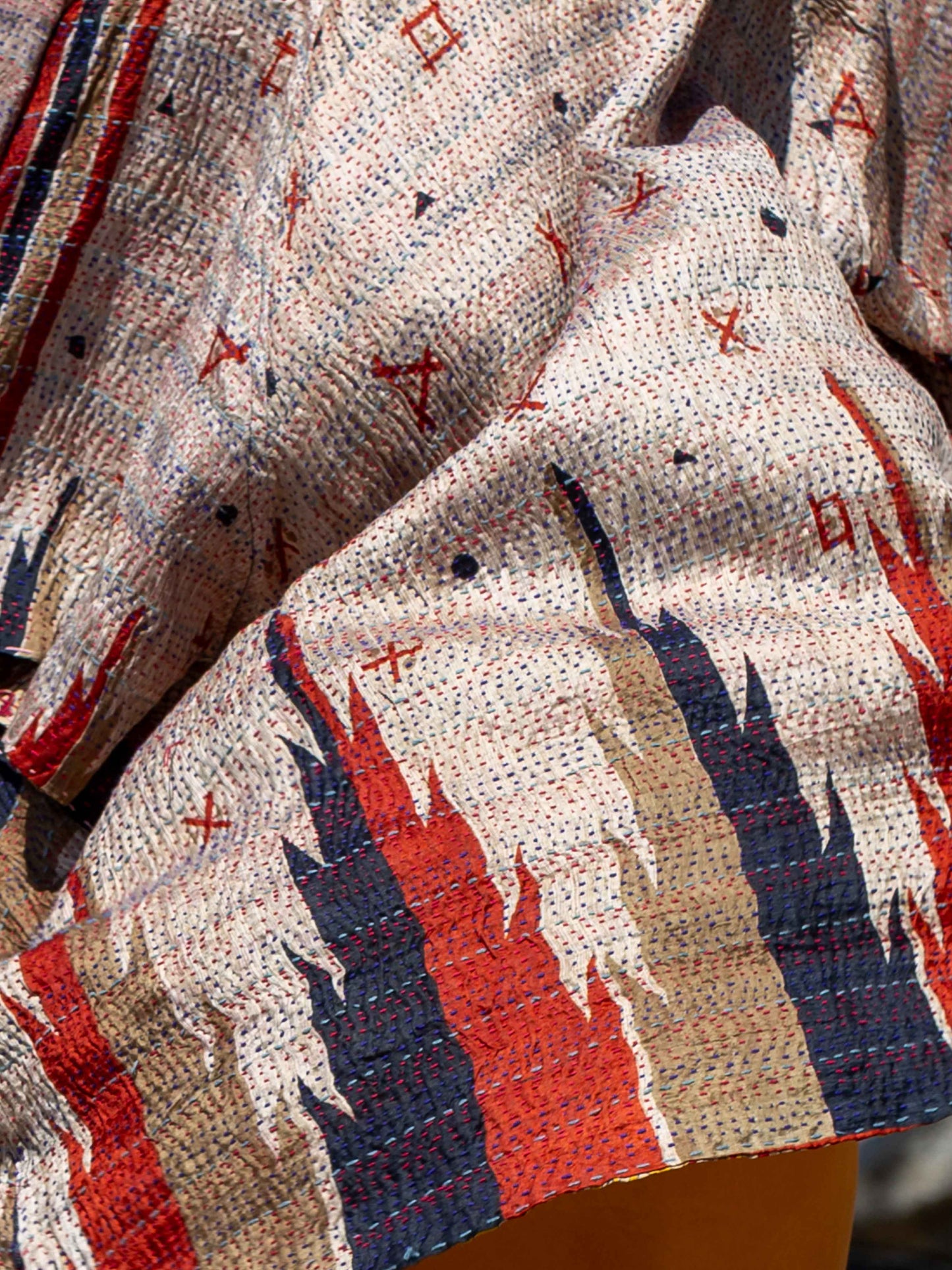 Kimono - silk reversible featuring hand stitching and pockets - oversized - Vitality Unleashed