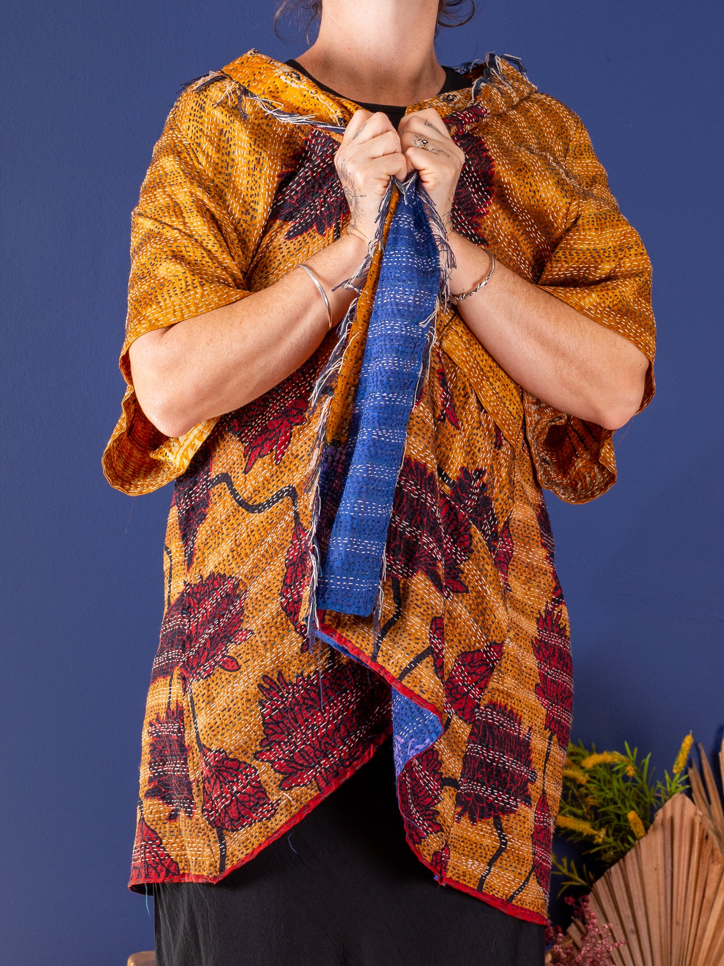 Kimono - silk reversible featuring hand stitching and pockets - Ginko Arising
