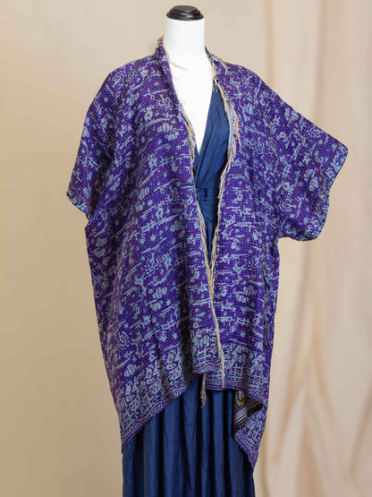 Kimono - silk reversible featuring hand stitching and pockets - Dramatic Encounters