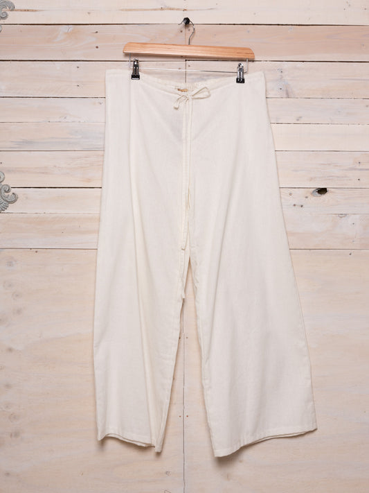 Refine your style with these Otomo linen pants, wide leg with drawstring waist band.  Colour: Cream