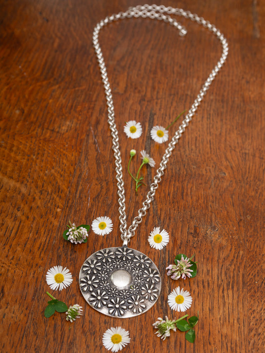 Daisy Chain Silver Necklace