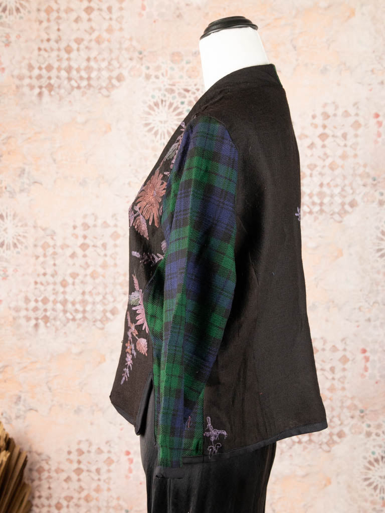 Highlandish Pure Wool Jacket Black Watch