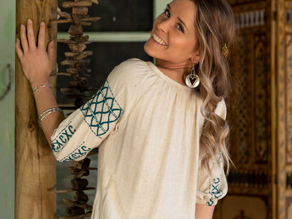 Otomo linen embroidered top