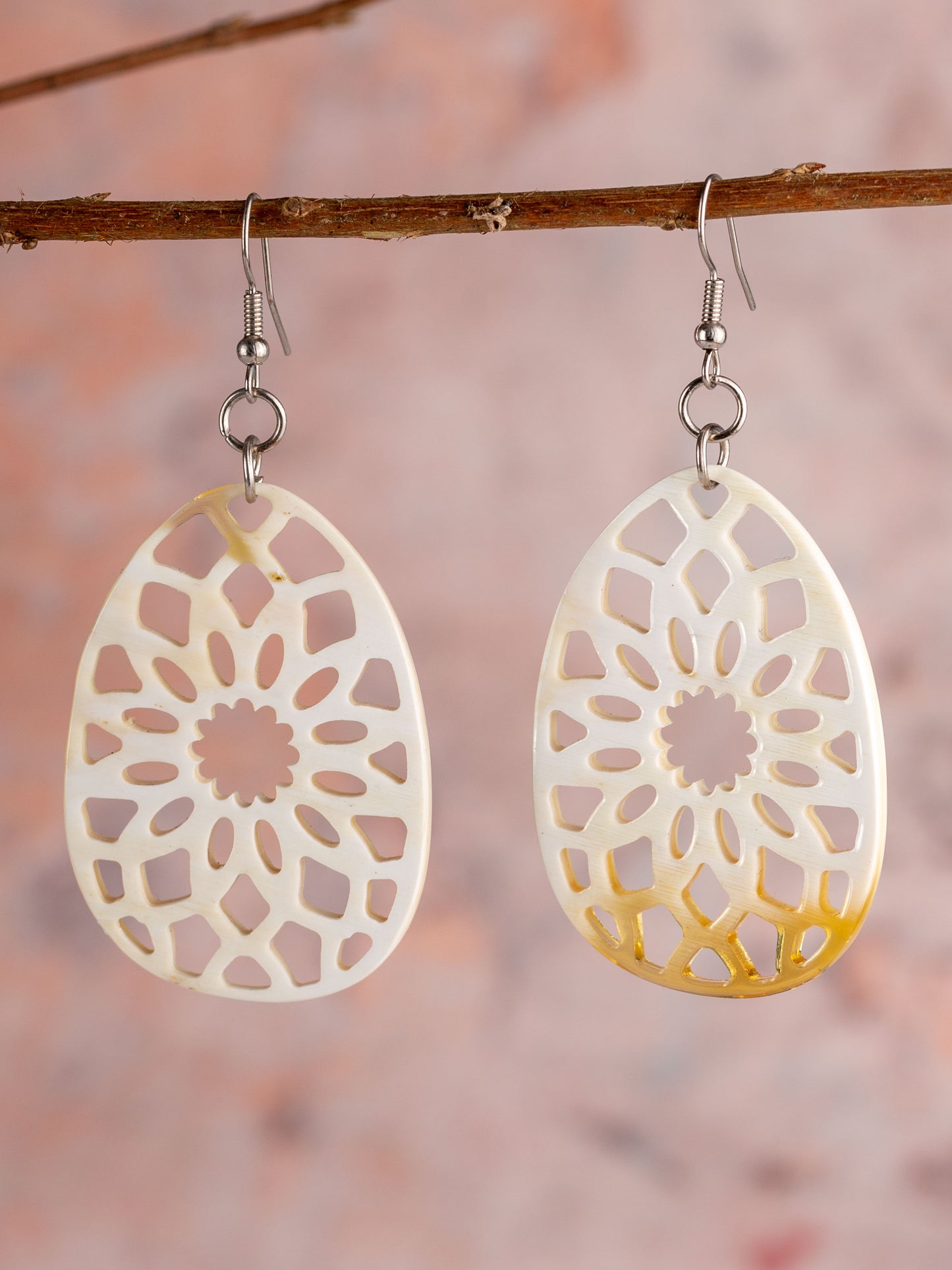 Natural Horn Earring Flower