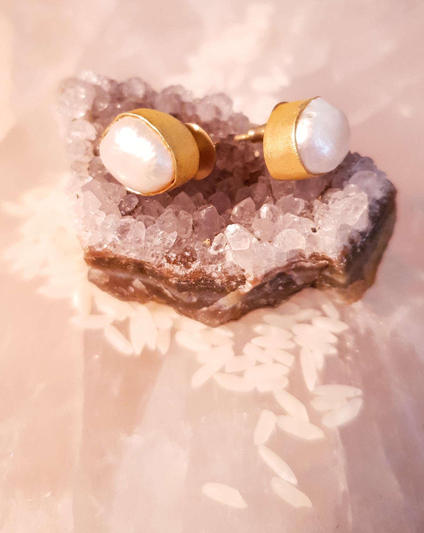 Pearl studs in gold plate