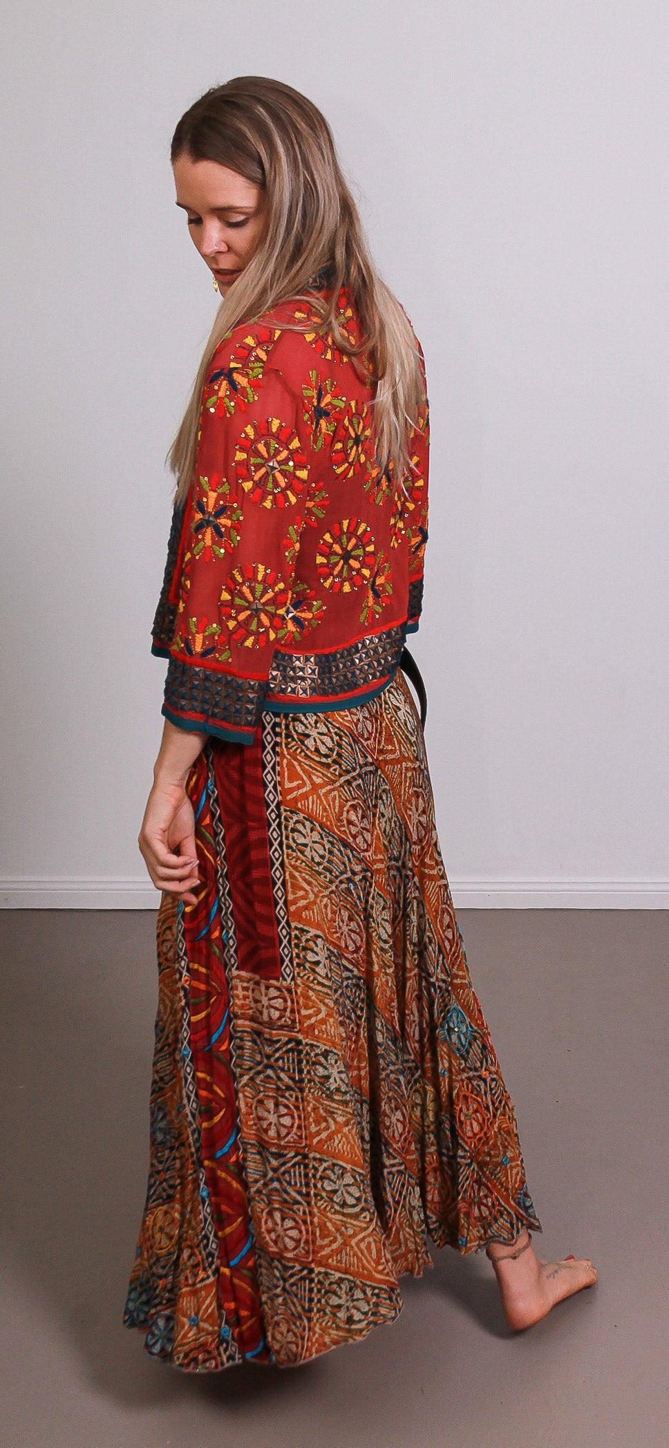 Woman wearing bohemian sari outfit