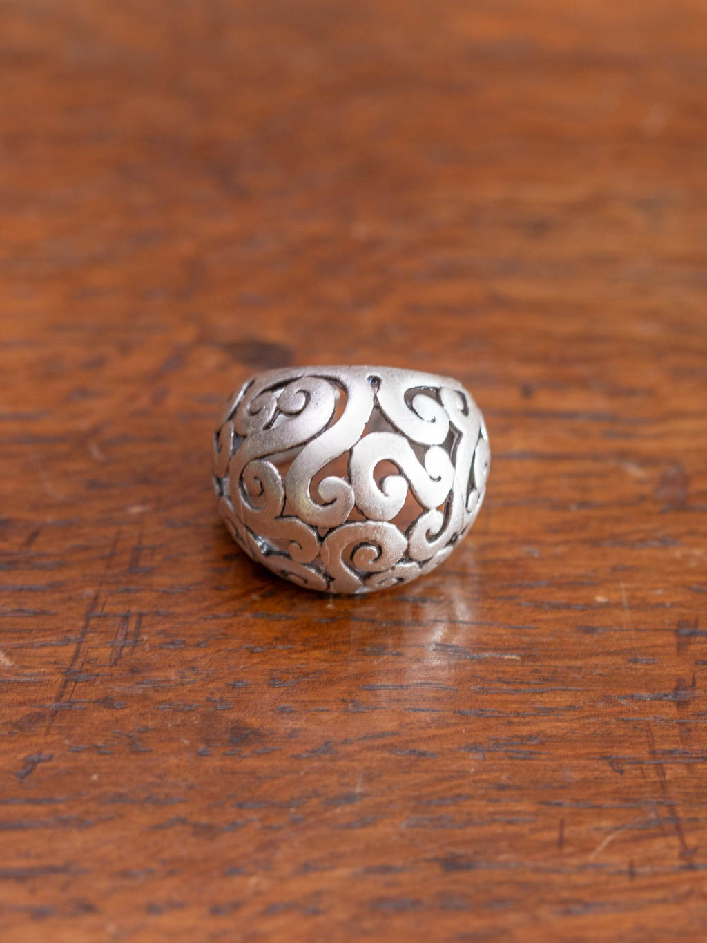 Scrolled Bubble Ring