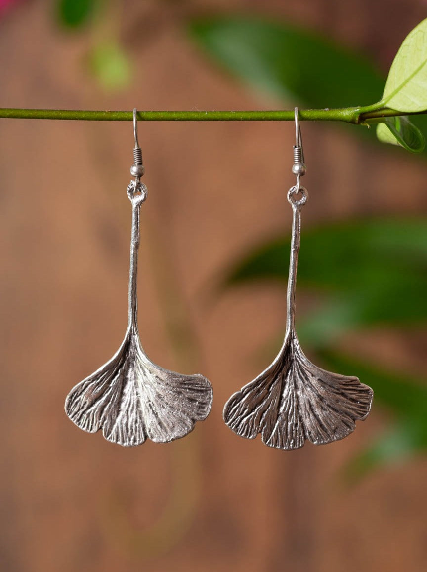 long and slender leaf shape design silver