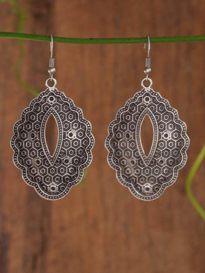 Silver diamond shaped earrings