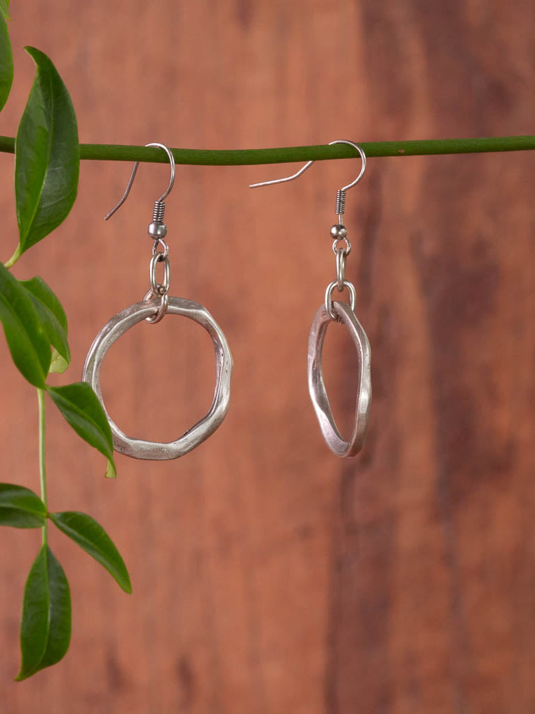 Lustre Earring