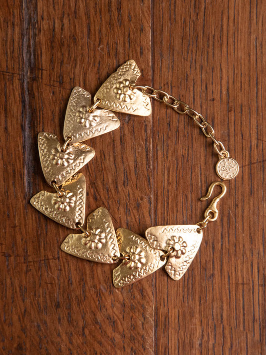 Gold arrow head bracelet