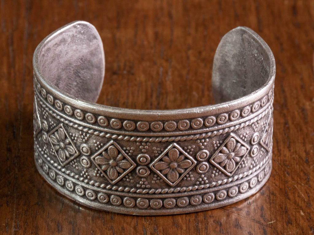 Karma Cuff