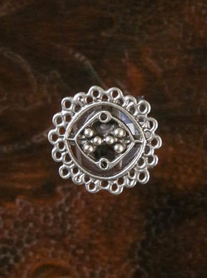 Zarif lace scroll ring