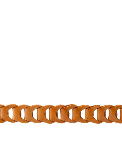 close up of  loose chain link belt tan leather